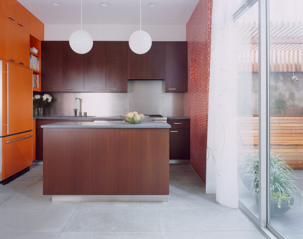 Carroll Gardens Row House, Kitchen by Delson or Sherman Architects PC