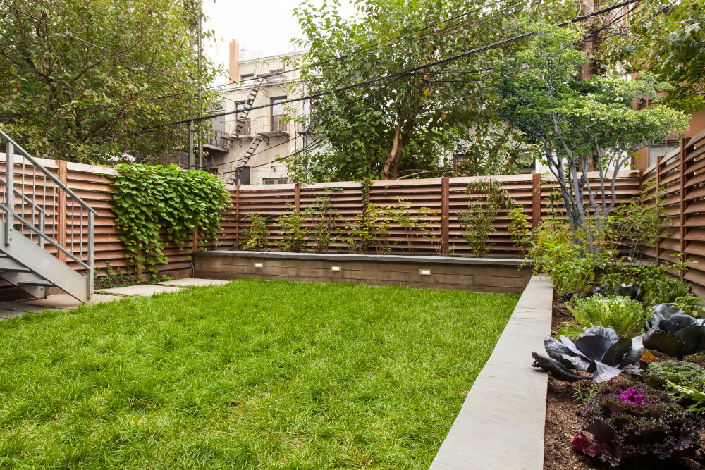 Carroll Gardens Townhouse, Backyard by Delson or Sherman Architects